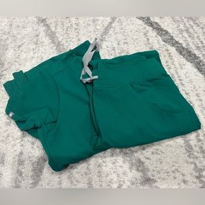 XS FIGS scrubs in hunter green